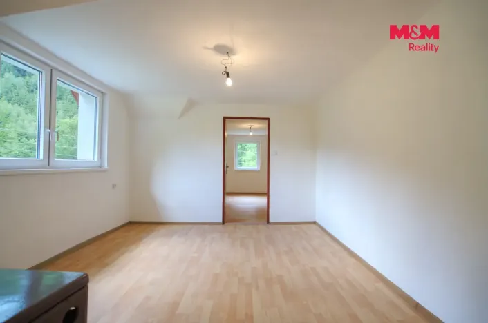 Prodej rodinného domu, Hutisko-Solanec - Solanec pod Soláněm, 180 m2
