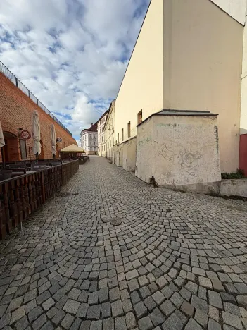 Pronájem garážového stání, Olomouc, Uhelná, 15 m2
