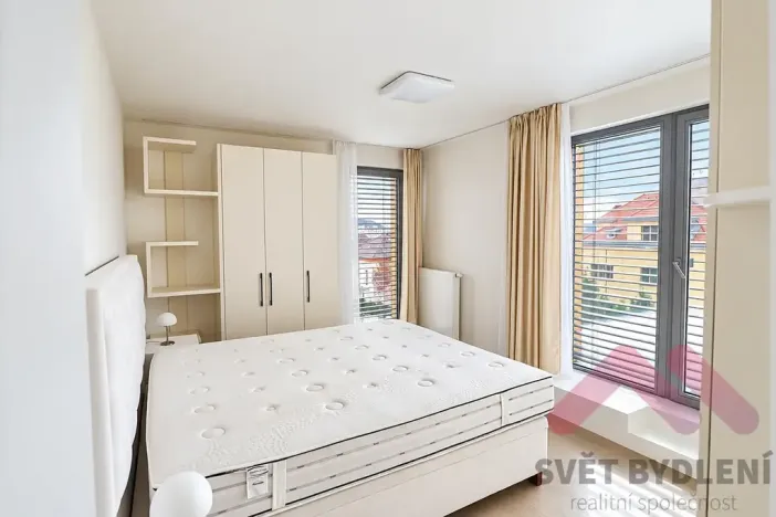 Pronájem bytu 3+kk, Praha - Modřany, Nesvadbova, 120 m2