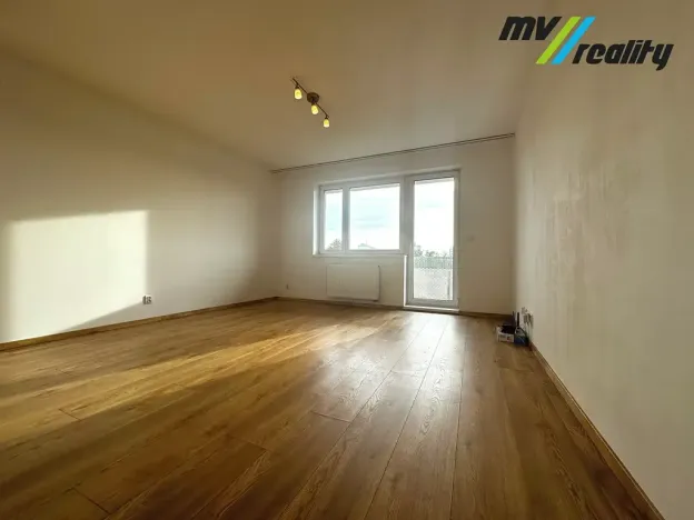 Pronájem bytu 2+kk, Nymburk, Ke Strouze, 58 m2
