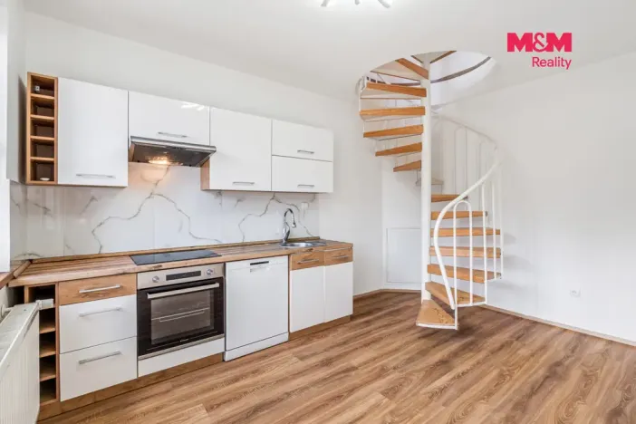Pronájem bytu 2+kk, Chlumec, Ústecká, 58 m2