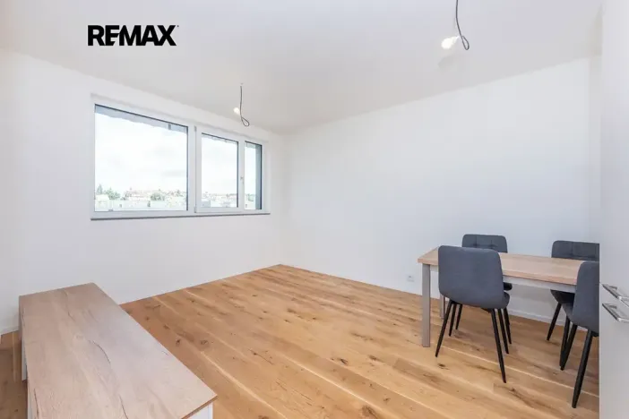 Pronájem bytu 2+kk, Praha - Radlice, U Komína, 41 m2