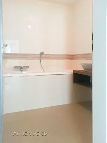 Pronájem bytu 3+kk, Praha - Dejvice, V Podbabě, 85 m2