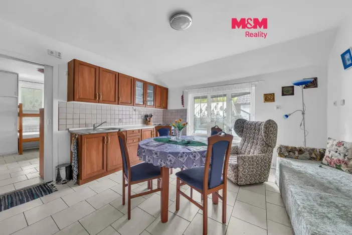 Prodej rodinného domu, Úsobí, 678 m2