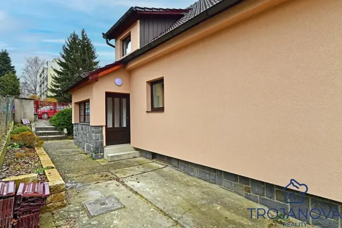 Prodej rodinného domu, Benešov, Nezvalova, 250 m2