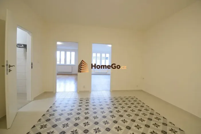 Pronájem bytu 3+kk, Praha - Nusle, U gymnázia, 92 m2