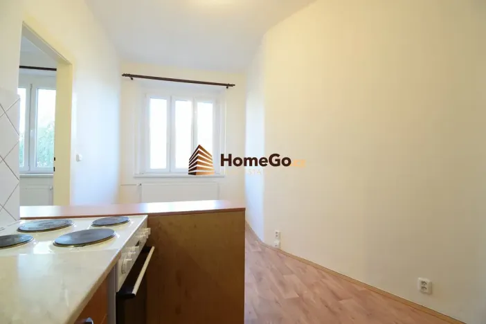 Pronájem bytu 2+kk, Praha - Nusle, Lounských, 56 m2
