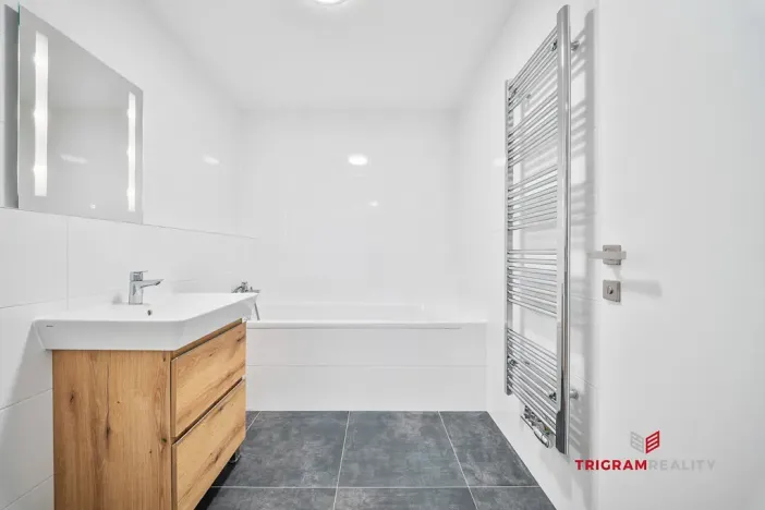 Pronájem bytu 2+kk, Hradec Králové - Třebeš, Pod Zámečkem, 60 m2