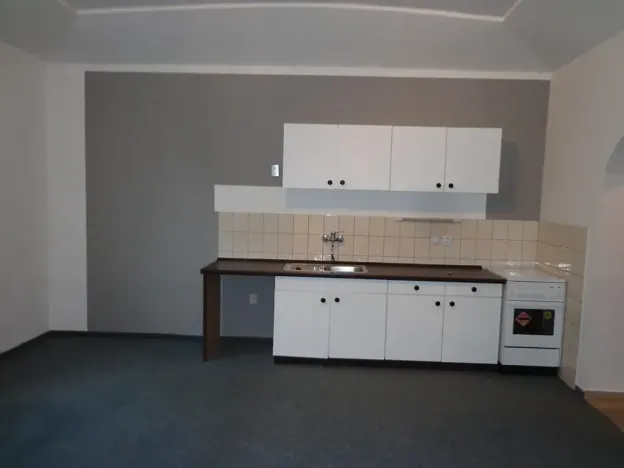 Pronájem bytu 2+kk, Teplice, Hudcovská, 40 m2