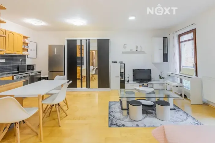 Prodej bytu 2+kk, Hluboká nad Vltavou, Masarykova, 55 m2