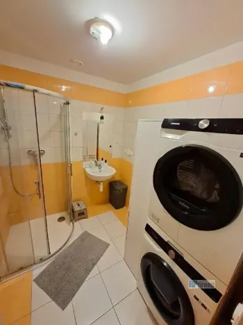 Prodej bytu 2+kk, Jesenice, Cedrová, 57 m2
