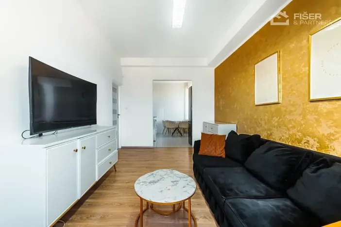Prodej bytu 2+1, Valašské Meziříčí, U Apolla, 53 m2