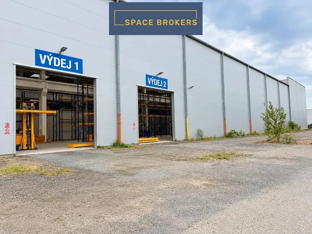Pronájem skladu, Pardubice, 3294 m2