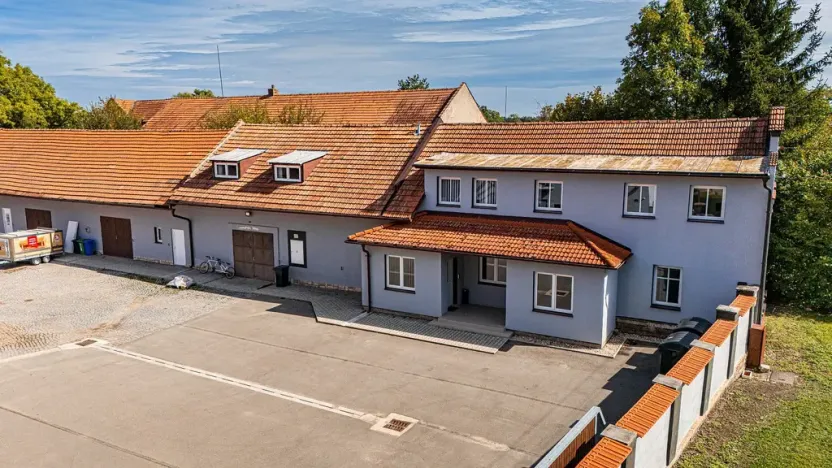 Pronájem skladu, Dolní Roveň - Horní Roveň, 3580 m2