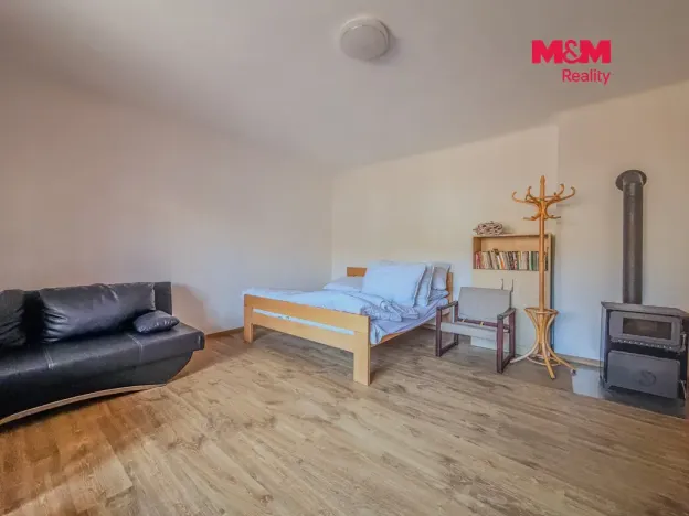 Pronájem bytu 1+1, Úštěk - Ostré, 37 m2
