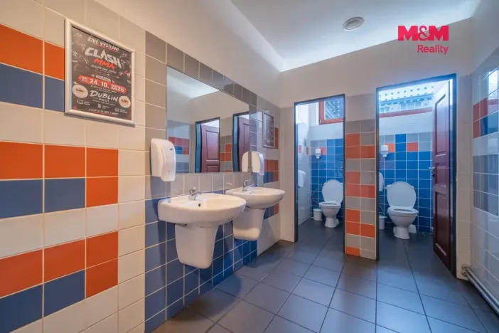 Pronájem restaurace, Most, Obránců míru, 400 m2