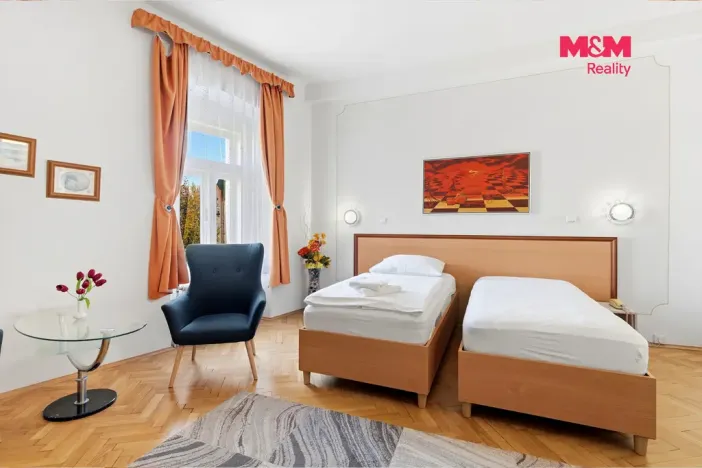 Prodej ubytování, Mladá Boleslav - Mladá Boleslav II, Českobratrské náměstí, 961 m2