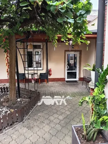 Pronájem obchodního prostoru, Pardubice, Smilova, 270 m2
