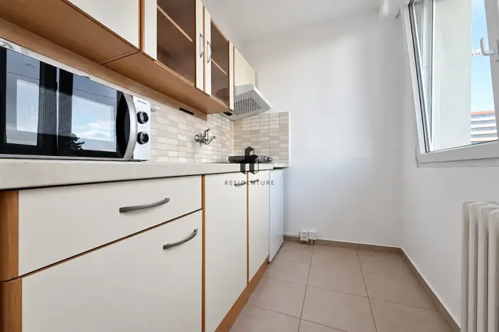 Pronájem bytu 1+kk, Praha - Krč, Sládkovičova, 32 m2