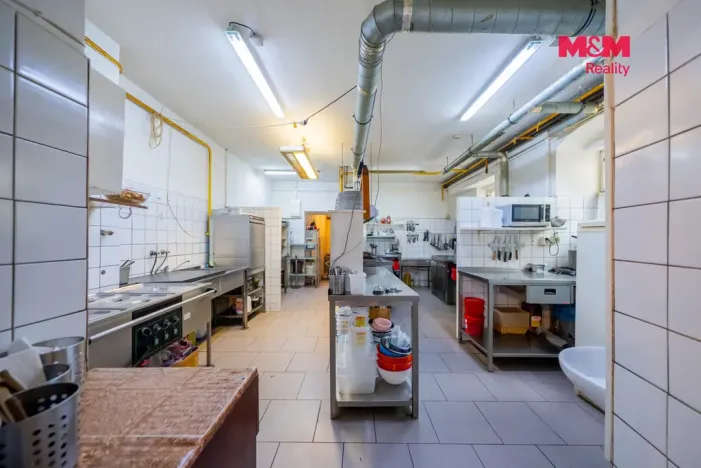 Pronájem restaurace, Seč, 292 m2