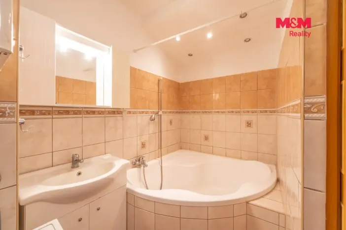 Prodej bytu 3+1, Nýrsko, Československých legií, 71 m2