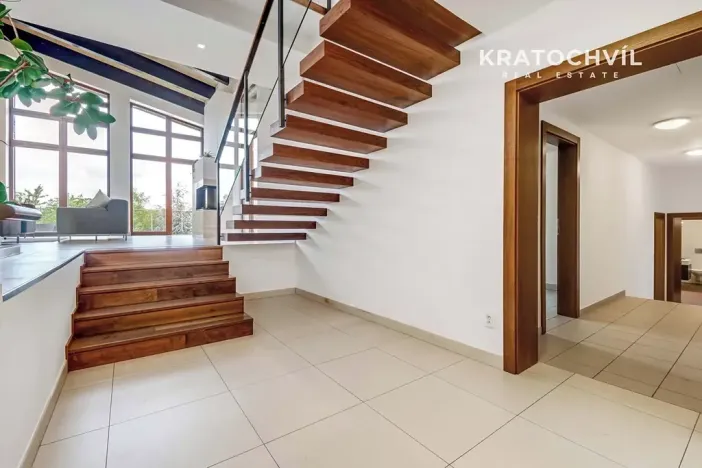 Prodej rodinného domu, Praha - Velká Chuchle, U bažantnice, 674 m2