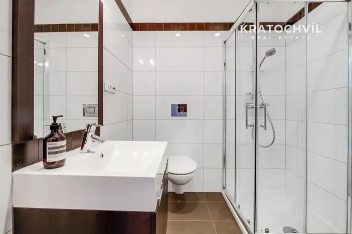 Prodej rodinného domu, Praha - Velká Chuchle, U bažantnice, 674 m2