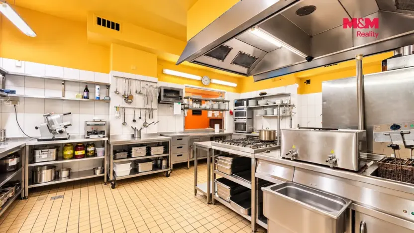 Pronájem restaurace, Praha - Krč, Pacovská, 324 m2