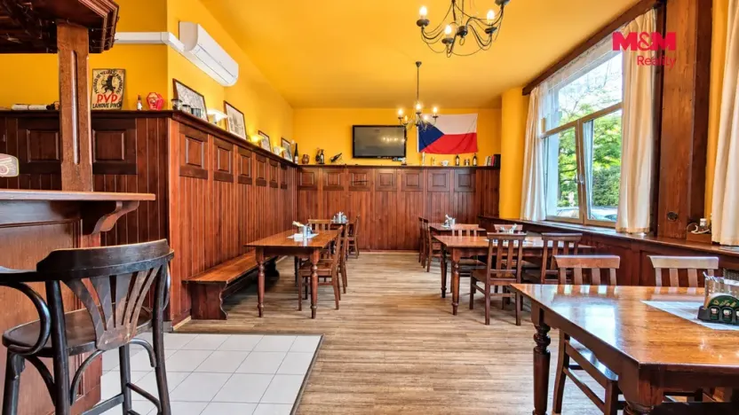 Pronájem restaurace, Praha - Krč, Pacovská, 324 m2