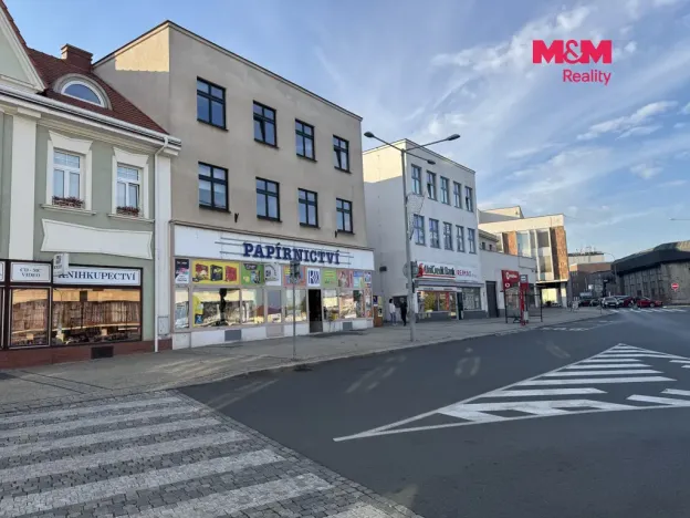 Pronájem kanceláře, Mělník, náměstí Karla IV., 57 m2