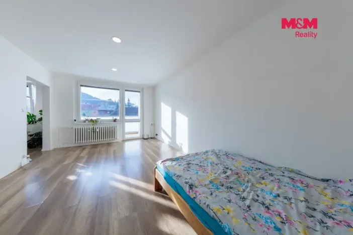 Pronájem bytu 2+kk, Karlovy Vary - Drahovice, Vrchlického, 40 m2
