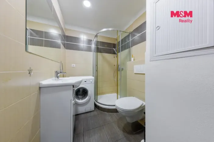 Pronájem bytu 2+kk, Karlovy Vary - Drahovice, Vrchlického, 40 m2