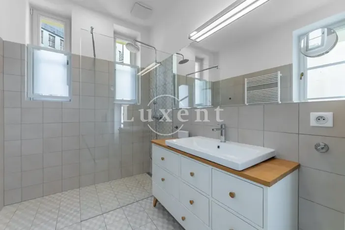 Prodej bytu 2+kk, Praha - Staré Město, Kaprova, 84 m2