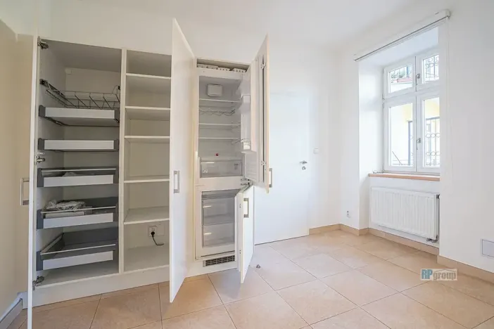 Pronájem bytu 3+1, Praha - Žižkov, Štítného, 99 m2