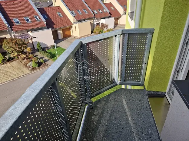 Pronájem bytu 2+1, Sezemice, Nerudova, 55 m2