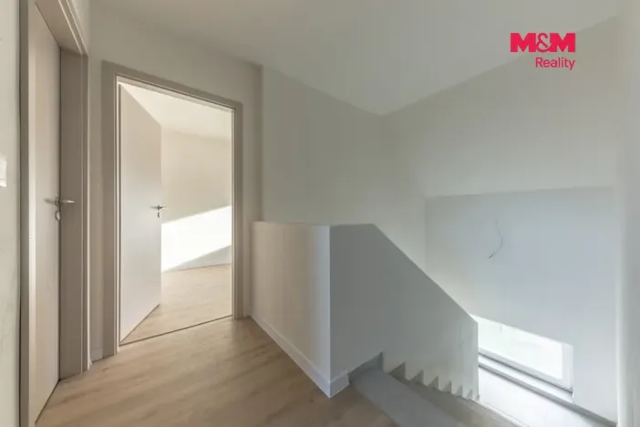 Pronájem bytu 4+kk, Starý Vestec, 102 m2