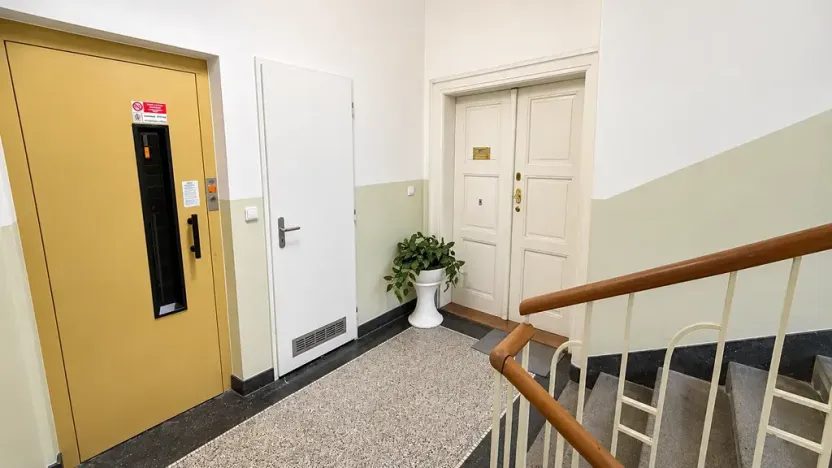 Prodej bytu 3+kk, Praha - Holešovice, Šternberkova, 100 m2