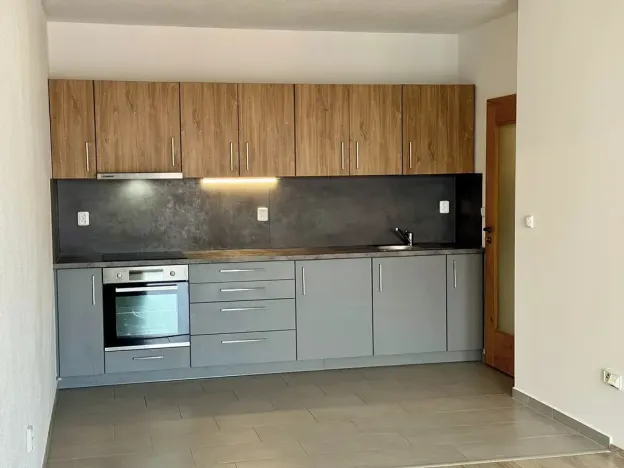 Pronájem bytu 2+1, Klatovy, Voříškova, 51 m2
