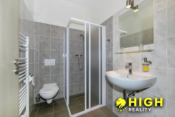 Prodej ubytování, Dobřany, Lipová, 820 m2