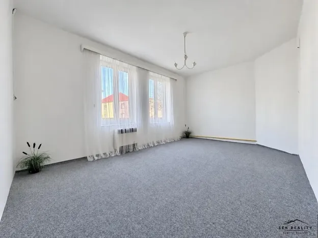 Prodej bytu 2+kk, Nymburk, Maršála Koněva, 44 m2