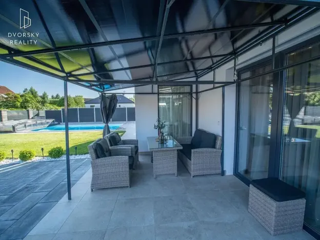 Prodej rodinného domu, Květnice, Krokusová, 243 m2