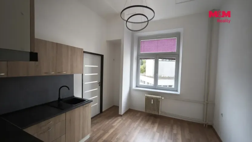 Pronájem bytu 2+1, Náchod - Staré Město nad Metují, Jugoslávská, 61 m2