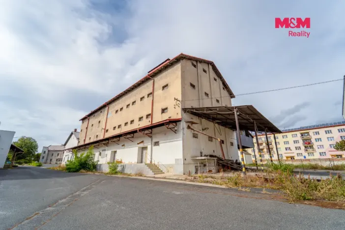 Prodej komerčního pozemku, Podbořany, 10982 m2