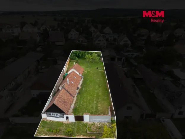 Prodej rodinného domu, Lužná, Masarykovo nám., 165 m2