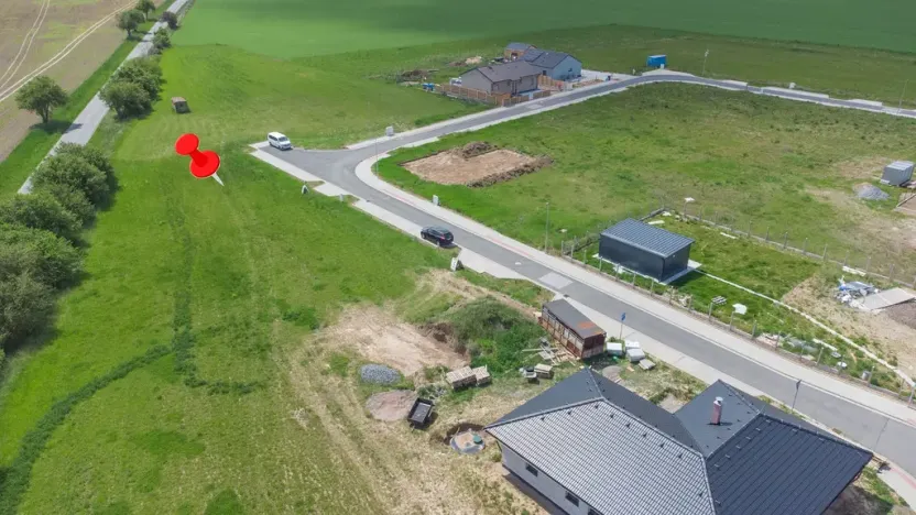 Prodej pozemku, Stolany, 1366 m2