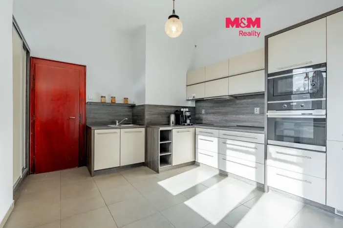 Prodej bytu 3+1, Český Těšín, Štefánikova, 111 m2