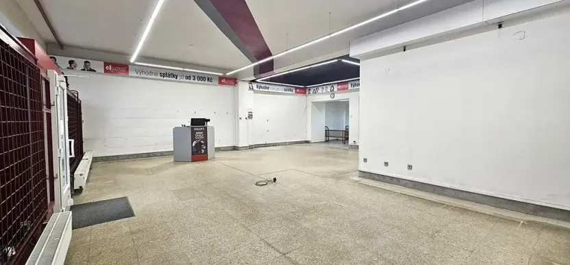 Pronájem obchodního prostoru, Letovice, Masarykovo náměstí, 140 m2