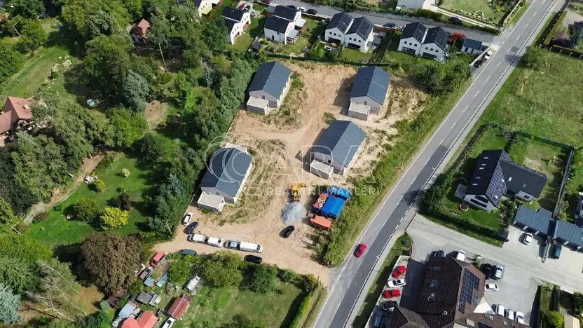Prodej rodinného domu, Kamenice, Benešovská, 156 m2