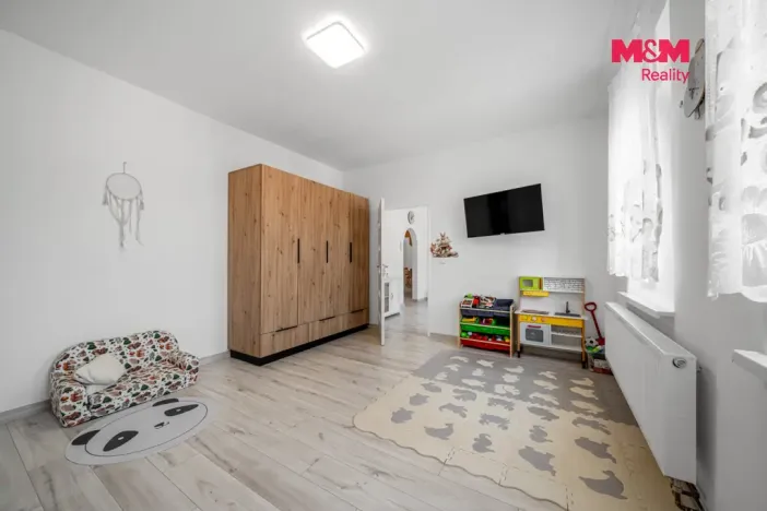 Prodej bytu 3+1, Dalovice - Všeborovice, Dolní, 76 m2