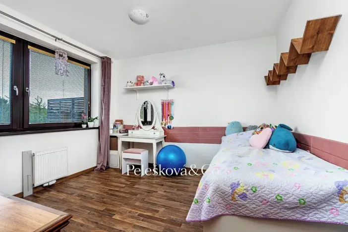 Pronájem bytu 2+kk, Praha - Suchdol, Májová, 45 m2